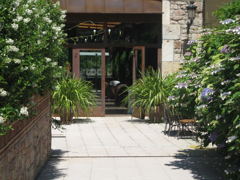 Apartamentos La Pontiga *** Infiesto Exterior photo